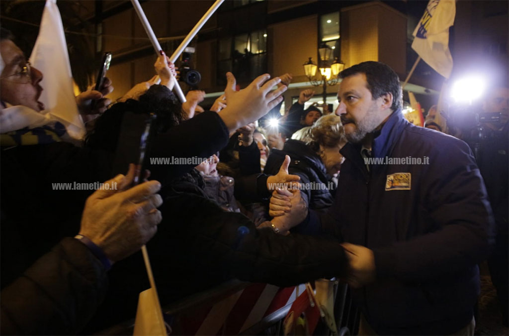 salvini-a-lamezia-16120203.jpg
