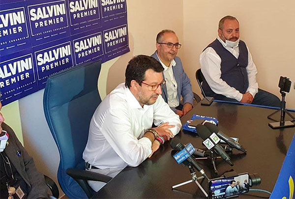 Salvini in Calabria dice sì al ponte sullo Stretto: "All'elezioni centrodestra unito anche qui"