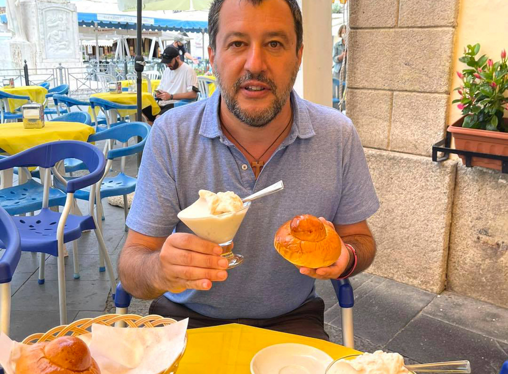 salvini-pizzo55_7065588568891231643_n_20d91.jpg