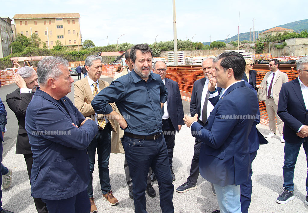 salvini49_6ac83.jpg