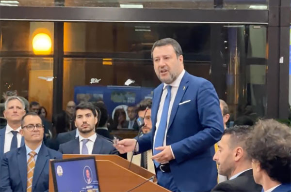 salvini_b6f91.jpg