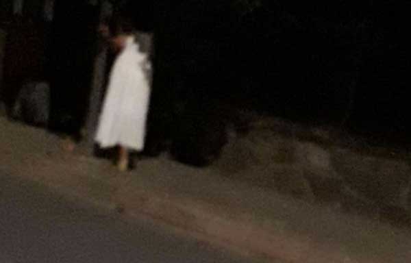 Lamezia, cercano "Samara" e tentano irruzione in palazzo: intervengono carabinieri e polizia