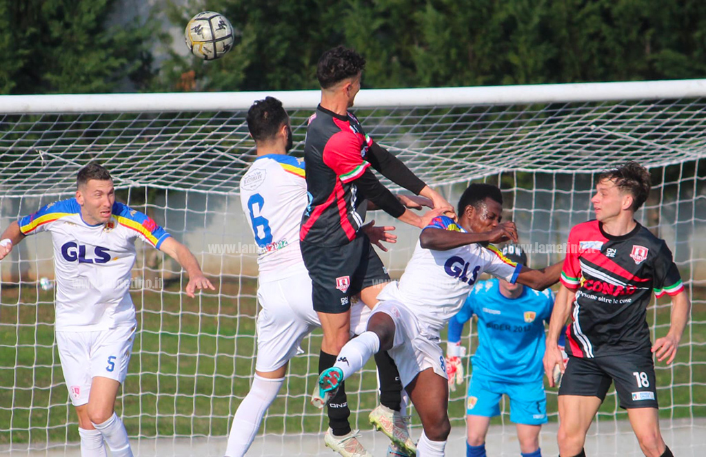 Eccellenza, il Sambiase soffre ma supera il PraiaTortora: 1-0 al “Renda”