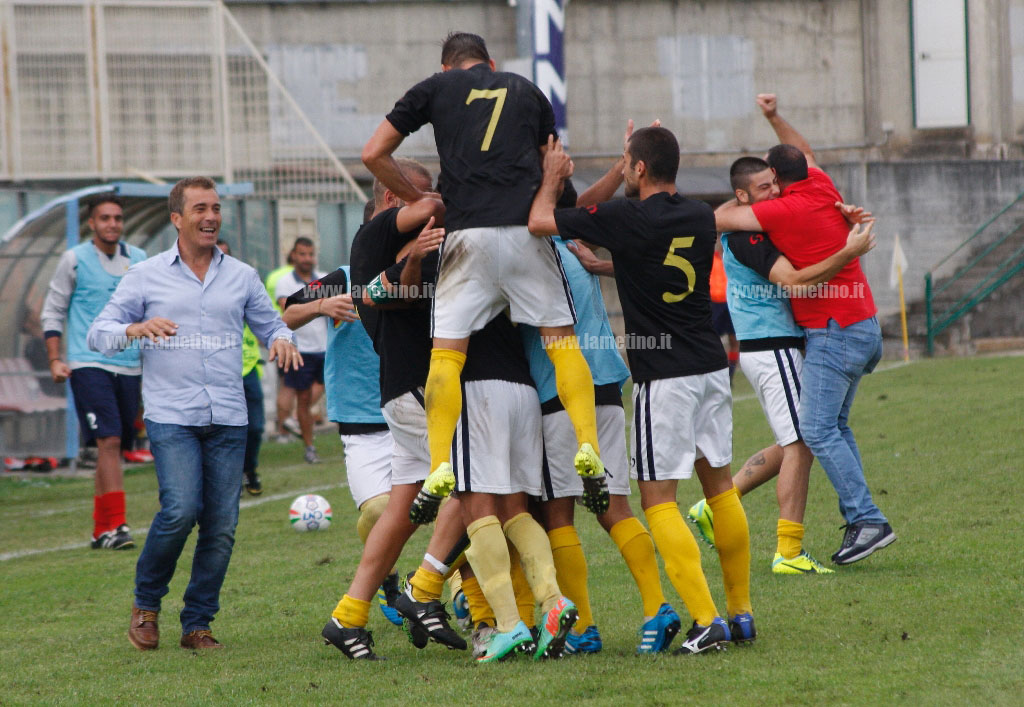 Calcio: Sambiase, primo successo casalingo con dedica a Nicola Samele
