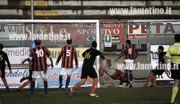 Calcio: Buon esordio del Sambiase contro il San Lucido