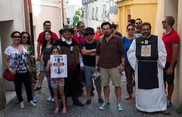 L'uscita di urban trekking con l'associazione Santi 40 Martiri nel centro storico di Sambiase