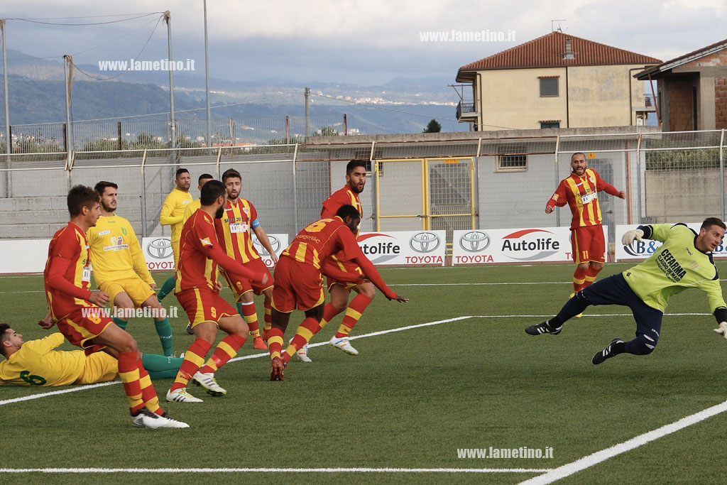 Il Sambiase liquida il Roggiano 5-0
