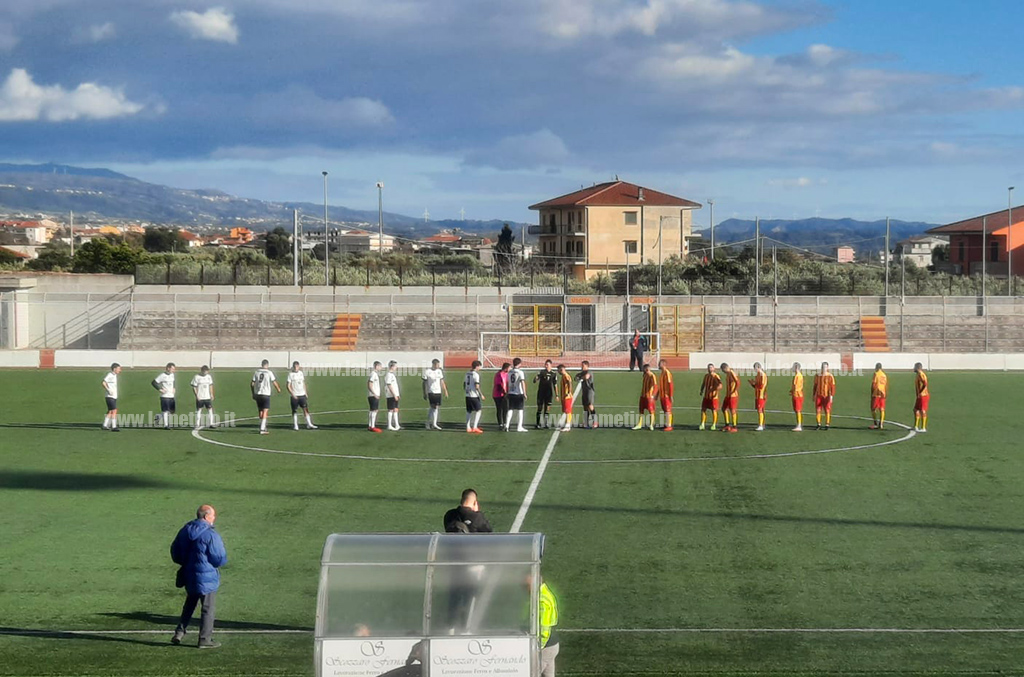 Prima Categoria, il Sambiase supera l'Aprigliano al cardiopalma: 3-2 al "Renda"