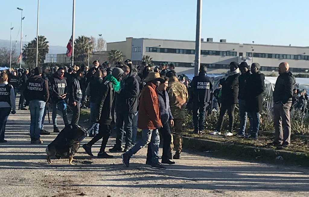 Caritas Calabria su situazione baraccopoli San Ferdinando: "Sgombero rispetta dignità umana" 