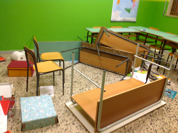 Conflenti: atto vandalico contro scuola di San Mazzeo