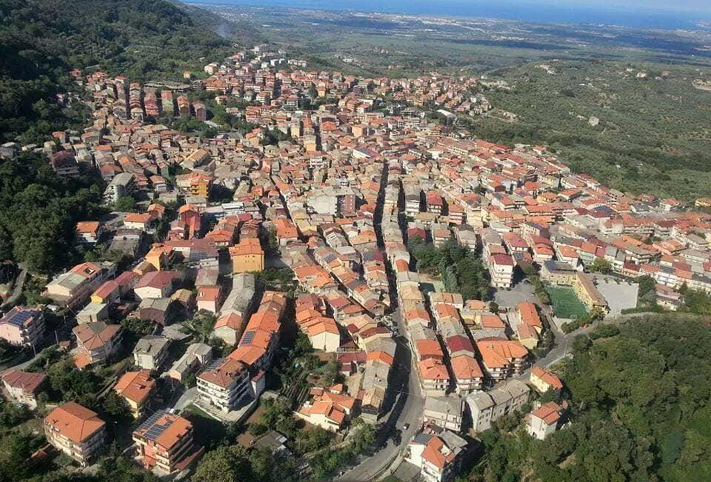 "Calici in Villa" il 16 agosto a San Pietro a Maida