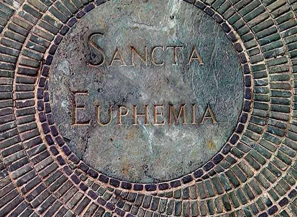 sanctas_e76b4.jpg