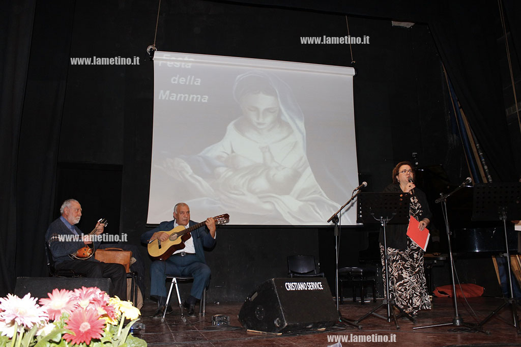 Lamezia, associazione San Nicola celebra festa della mamma: musica e poesia di un tempo passato