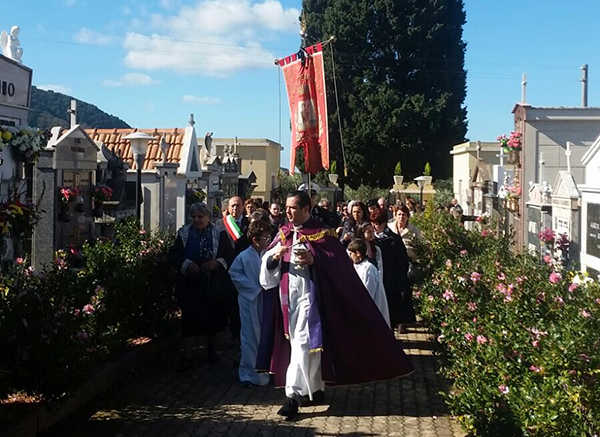 Messa in ricordo dei defunti a San Pietro a Maida