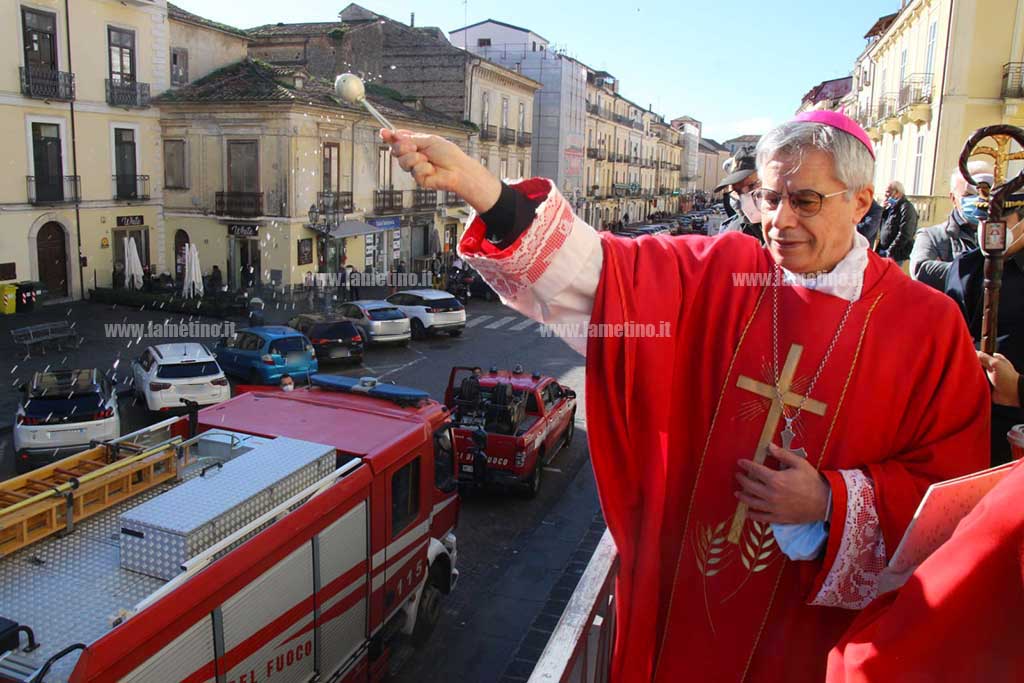 Lamezia, celebrata festa di Santa Barbara in Cattedrale: Vescovo benedice mezzi dei vigili del fuoco