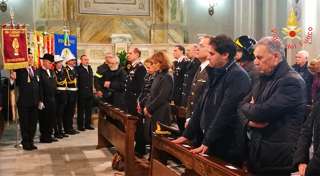 Vigili del fuoco Catanzaro celebrano festività Santa Barbara 