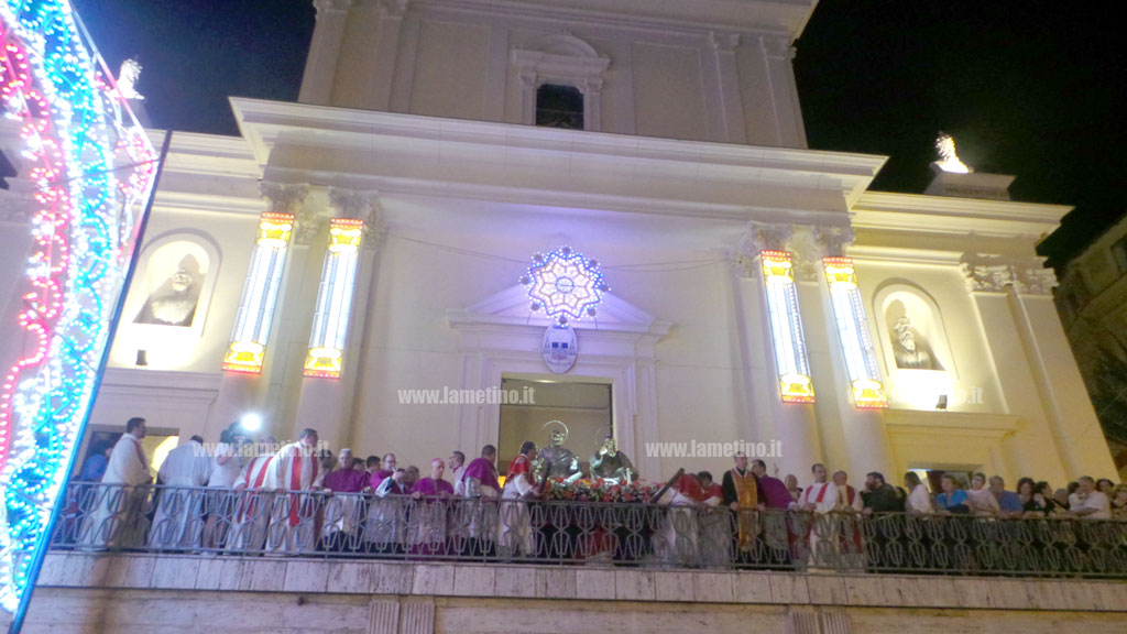 santi-processione.jpg