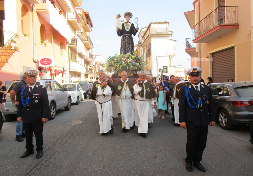 santo6_ebdcf.jpg