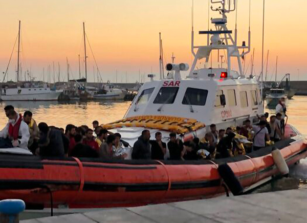 Migranti, Mancuso: "Calabria terra di sbarchi, Europa si adoperi per ricollocamento arrivi"