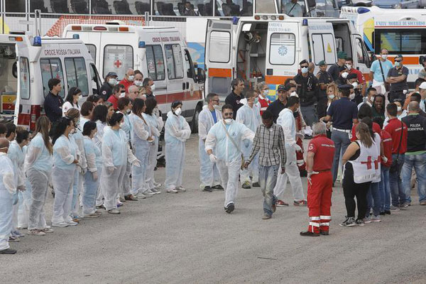 Calabria: 507 migranti sbarcati a Vibo