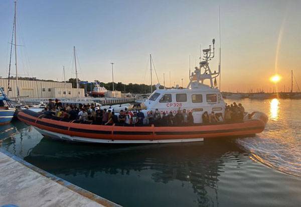 sbarco-locride_9cd5d.jpg