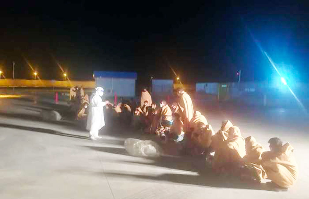 Nuovo sbarco di migranti nella Locride, in 43 su una barca a vela 