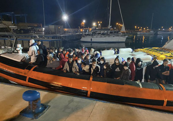 Nuovo sbarco di migranti nella Locride, arrivati in 88