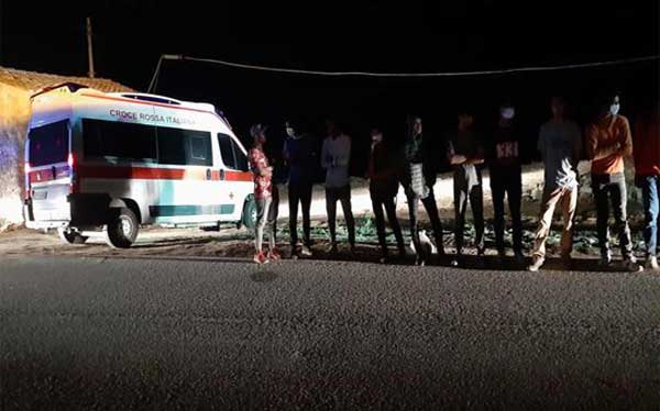 Migranti, doppio sbarco a Crotone: soccorsi in 144