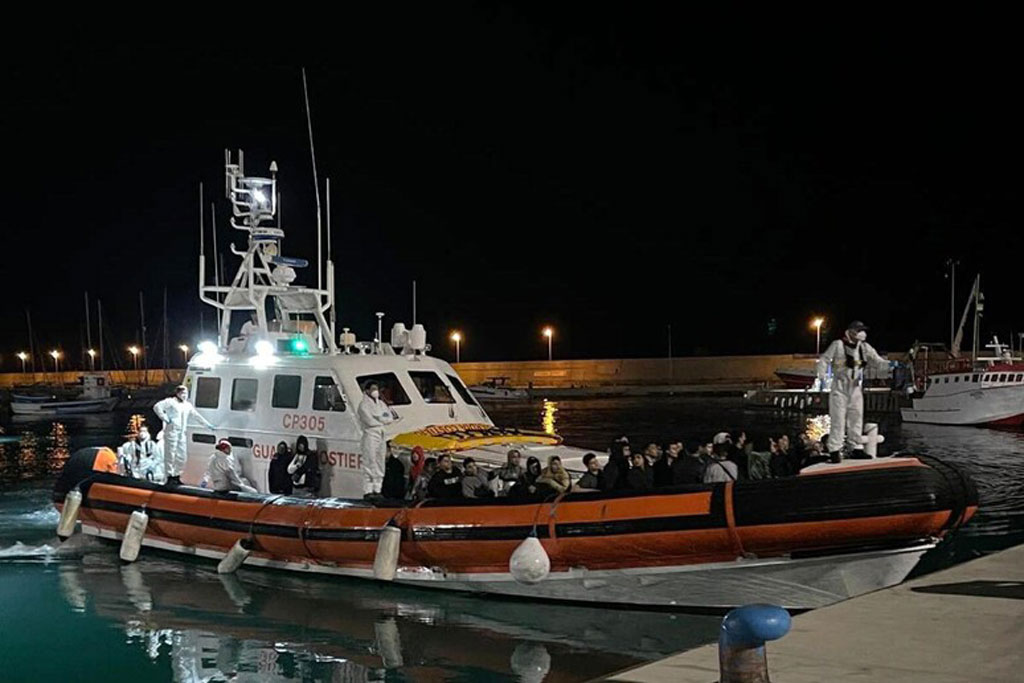 Ancora sbarchi di migranti nel porto di Roccella Ionica, 7 in 18 giorni 