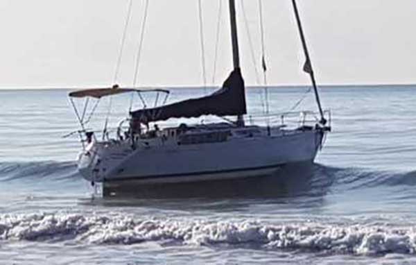 Sbarco migranti nel catanzarese, in 9 trovati per strada 