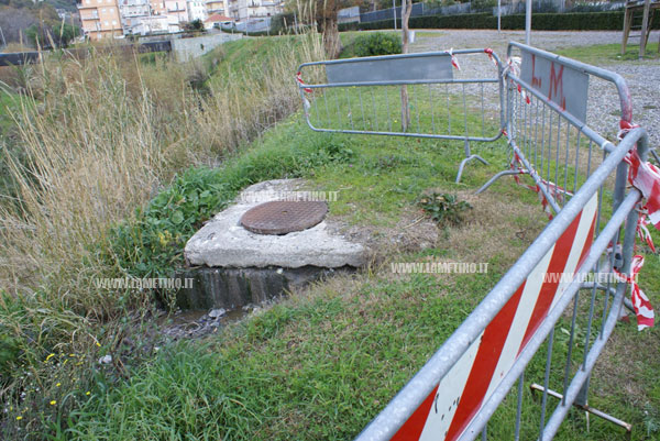 scarichi_torrente-piazza14012012