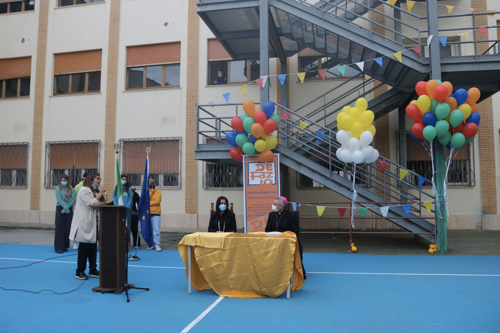 Lamezia, Vescovo Schillaci all’Ite ‘V. De Fazio per l’apertura dell’anno scolastico 2021-22