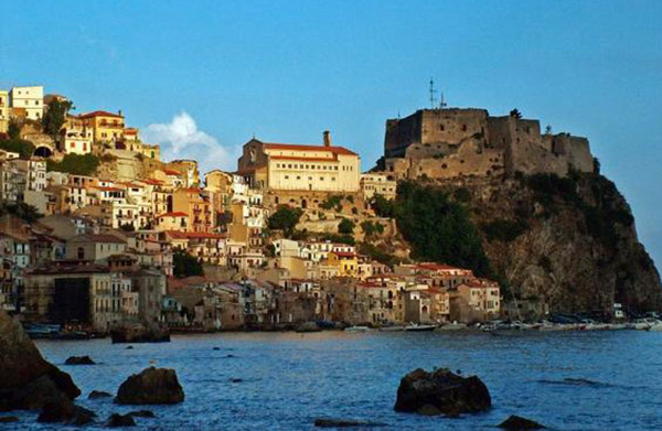 Consiglio dei Ministri delibera scioglimento consiglio comunale di Scilla
