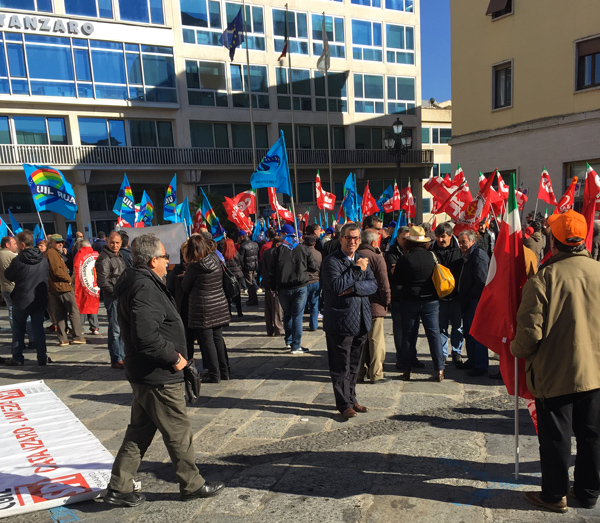 sciopero-cgil-uil-12-dicembre.jpg