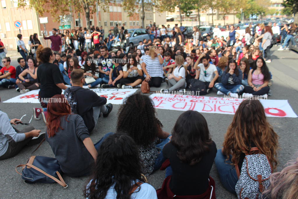 sciopero-scuola-lamezia-7-ott8.jpg