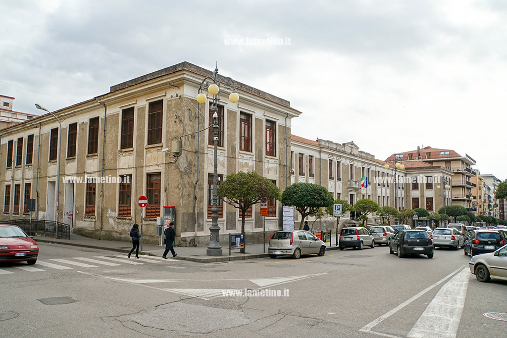 Lamezia, indagini geologiche per adeguamento sismico di alcuni edifici scolastici: aggiudicati i lavori