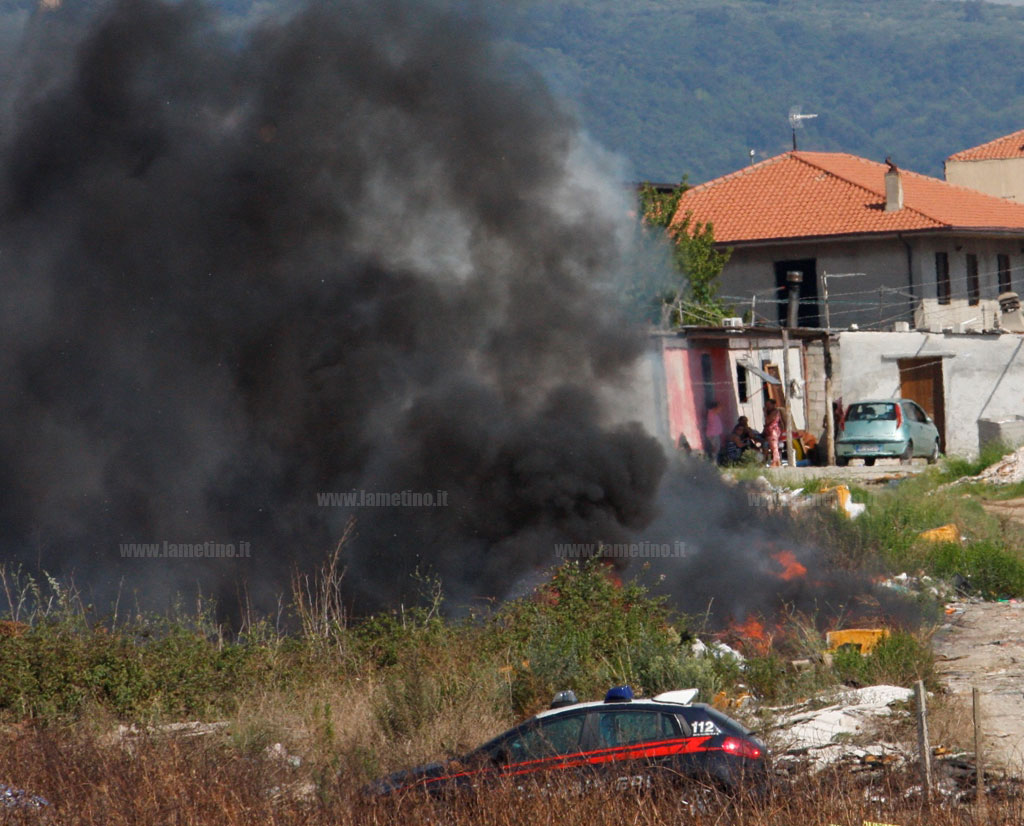 scordovillo-incendio-fumi-lamezia-2.jpg