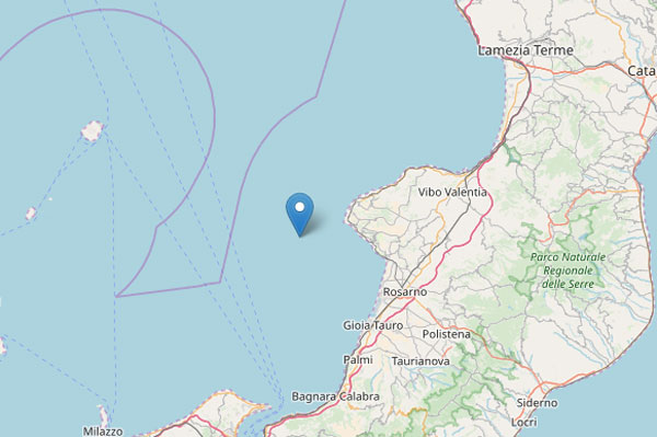 Scossa nella notte di magnitudo 3.7 a largo costa ovest Calabria 