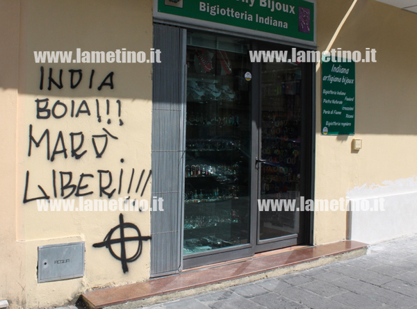 Lamezia: Scritte contro Indiani per "vicenda Marò" su corso Numistrano