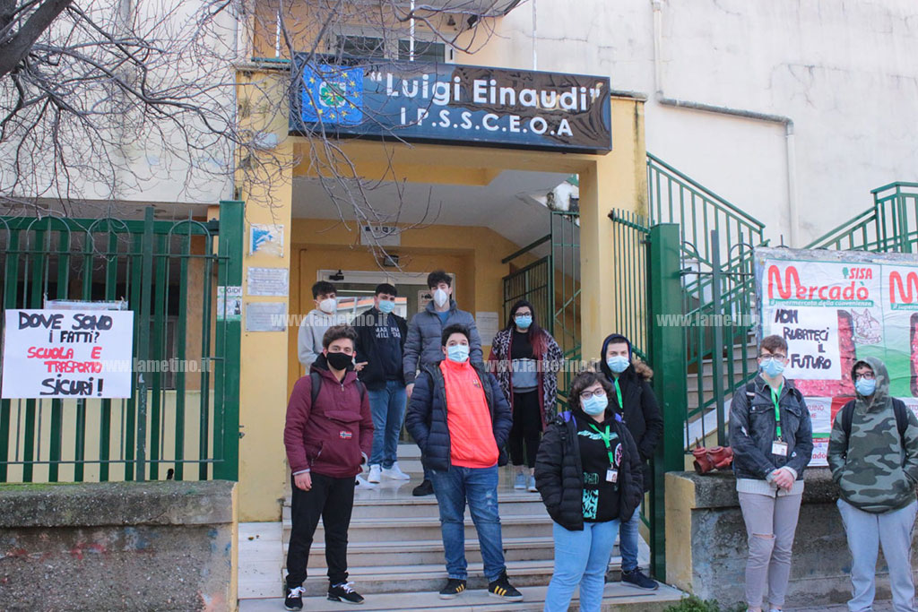 scuola9d1b74e1bb4e.jpg