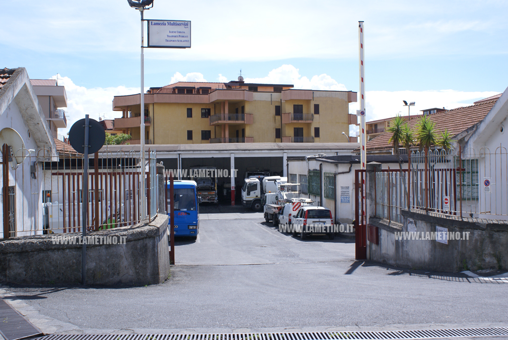 Lamezia, Fit Cisl: "Dipendenti Multiservizi senza stipendio da luglio"