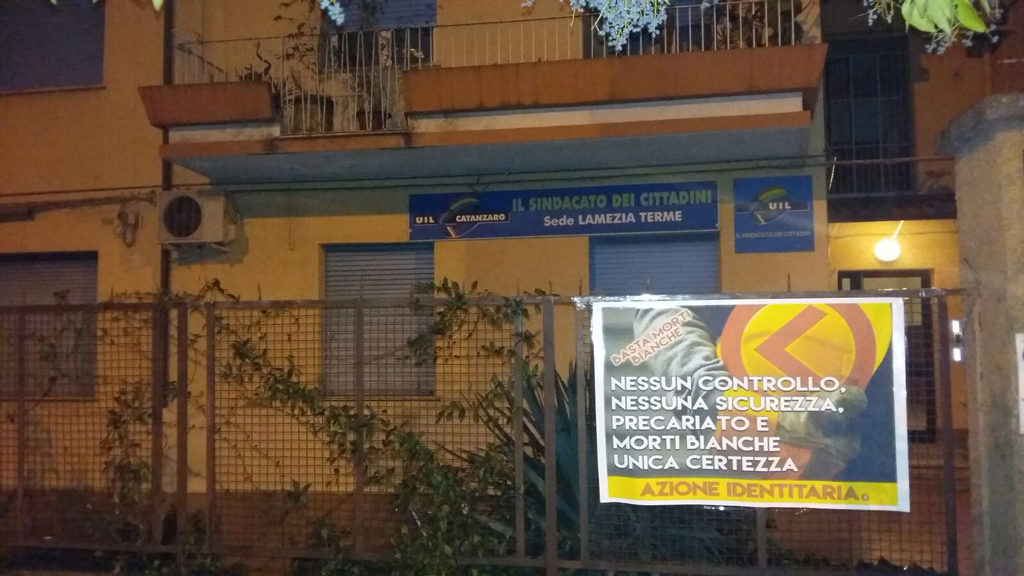 Lamezia, Azione Identitaria: manifesti contro le morti bianche davanti sedi sindacali