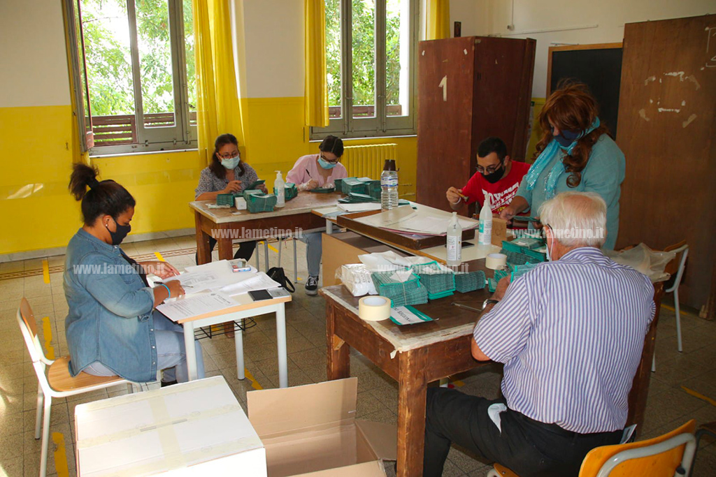 Lamezia, al via allestimento seggi in città per Regionali e Comunali