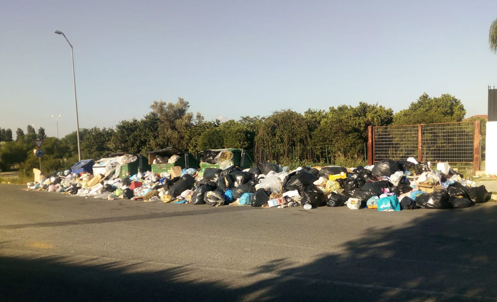 segnalazione-rifiuti-lamezia-205092018.jpg