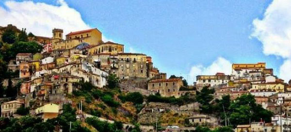 "Borgolab", un laboratorio creativo da realizzare nel comune di Sellia: domani la presentazione 