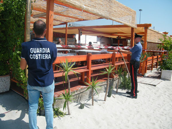 Sequestrato stabilimento balneare abusivo a Reggio Calabria 