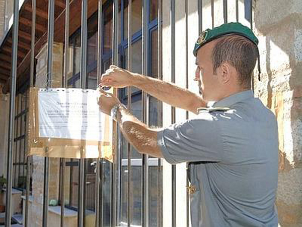 Calabria: Bancarotta fraudolenta, indagati 5 imprenditori nel vibonese