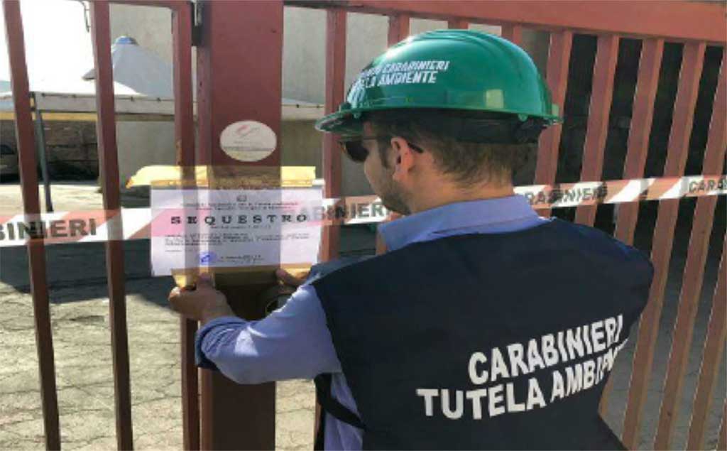 Tutela ambiente e salvaguardia salute pubblica, sequestrato capannone nel catanzarese: una denuncia