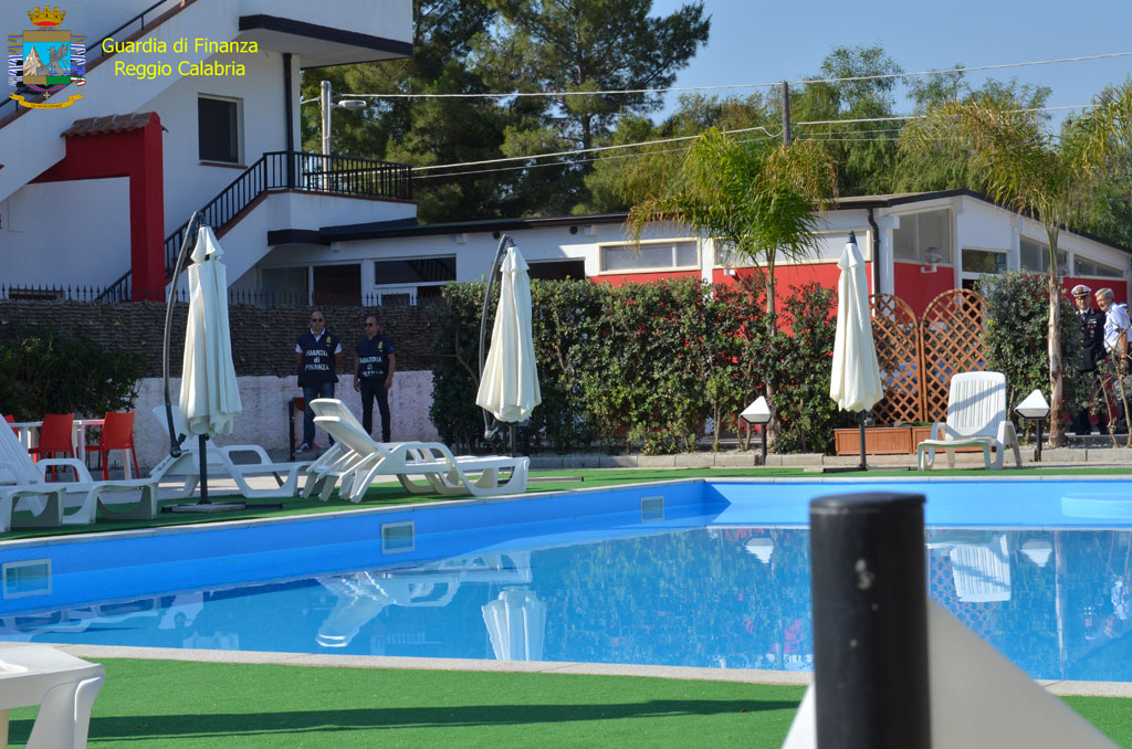 sequestro-palmi-villaggio.jpg
