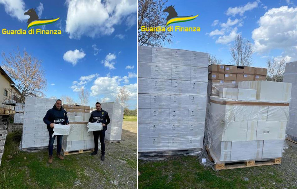 Business di sacchetti di plastica non a norma, sequestrati 3,3 milioni di pezzi a Corigliano Rossano